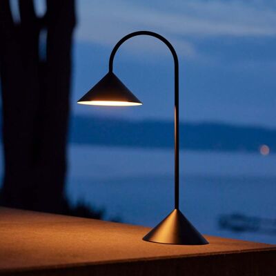 Lampe à poser LED rechargeable Grasp H47 Noir - FRANDSEN - Balcon - Design - Métal - À ampoule unique Lampe à poser LED rechargeable Grasp H47 Noir - FRANDSEN - Balcon - Design - Métal - À ampoule unique
