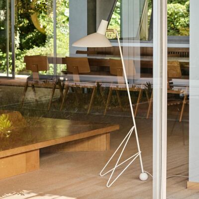 Lampadaire HM8 Tripod de Hvidt & Mølgaard - Blanc - Design Scandinave Lampadaire HM8 Tripod de Hvidt & Mølgaard - Blanc - Design Scandinave