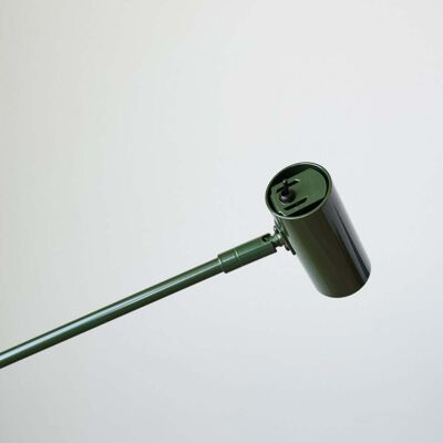 Lampadaire Cato vert forêt/noir hauteur 134 cm intensité variable - Belid - Salon / séjour - Design - Métal - Cylindrique Lampadaire Cato vert forêt/noir hauteur 134 cm intensité variable - Belid - Salon / séjour - Design - Métal - Cylindrique