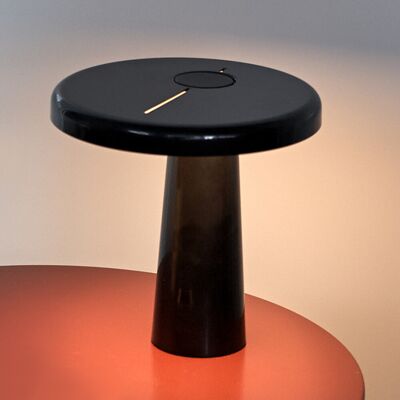 Martinelli Luce Hoop - Lampe de table LED - Modèle 824/NE Martinelli Luce Hoop - Lampe de table LED - Modèle 824/NE