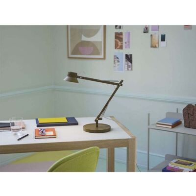 Dedicate Lampe de Table S2 Brown Green - Muuto - Bureau / espaces de travail - Aluminium Dedicate Lampe de Table S2 Brown Green - Muuto - Bureau / espaces de travail - Aluminium