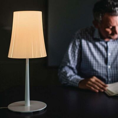 Lampe à poser Birdie Easy White - Foscarini - Salon / séjour - Design - Métal - Avec abat-jour Lampe à poser Birdie Easy White - Foscarini - Salon / séjour - Design - Métal - Avec abat-jour