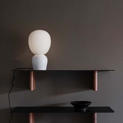 Lampe à poser Buddy, blanche, métal/verre, hauteur 33,5 cm - Belid - Salon / séjour - Design - Boule Lampe à poser Buddy, blanche, métal/verre, hauteur 33,5 cm - Belid - Salon / séjour - Design - Boule