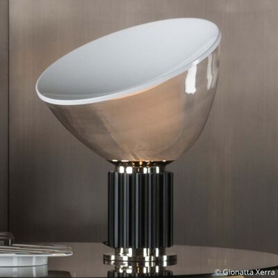 Lampe à poser LED Taccia noire/transparente, plastique/aluminium, à intensité FLOS - Salon / séjour - Design - Métal - À ampoule unique Lampe à poser LED Taccia noire/transparente, plastique/aluminium, à intensité FLOS - Salon / séjour - Design - Métal - À ampoule unique