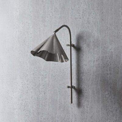 Applique murale Flola, hauteur 51 cm, argent, à brancher - House Doctor - Couloir - Design - Métal - À ampoule unique Applique murale Flola, hauteur 51 cm, argent, à brancher - House Doctor - Couloir - Design - Métal - À ampoule unique