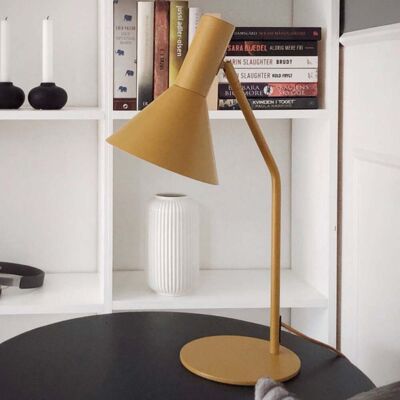 Lampe à poser Lyss Almond - FRANDSEN - Salon / séjour - Design - Métal - Avec abat-jour Lampe à poser Lyss Almond - FRANDSEN - Salon / séjour - Design - Métal - Avec abat-jour