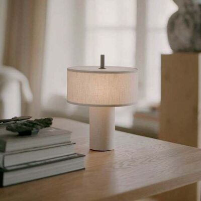 Lampe à poser Margin Portable en toile beige - New Works - Salon / séjour - Scandinave - Tissu / textile - À ampoule unique Lampe à poser Margin Portable en toile beige - New Works - Salon / séjour - Scandinave - Tissu / textile - À ampoule unique
