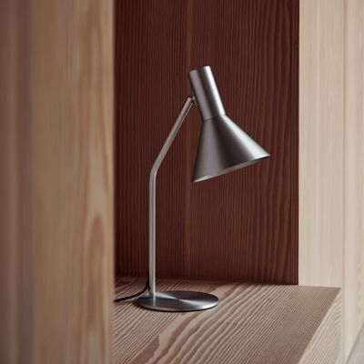 Lampe à poser Lyss couleur aluminium - FRANDSEN - Salon / séjour - Design - Avec abat-jour Lampe à poser Lyss couleur aluminium - FRANDSEN - Salon / séjour - Design - Avec abat-jour