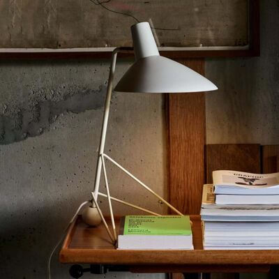 &Tradition HM9 Tripod Lampe de Table - Design Scandinave &Tradition HM9 Tripod Lampe de Table - Design Scandinave