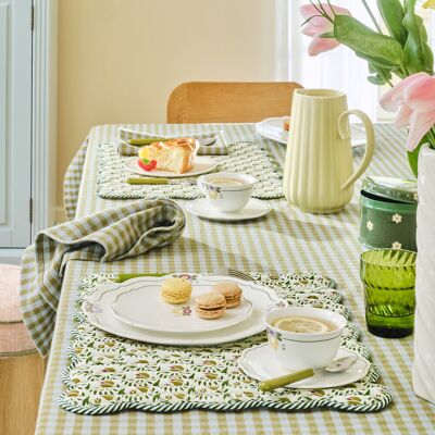 LA REDOUTE INTERIEURS Lot de 4 assiettes à dessert au décor floral, en porcelaine, POPIE LA REDOUTE INTERIEURS Lot de 4 assiettes à dessert au décor floral, en porcelaine, POPIE