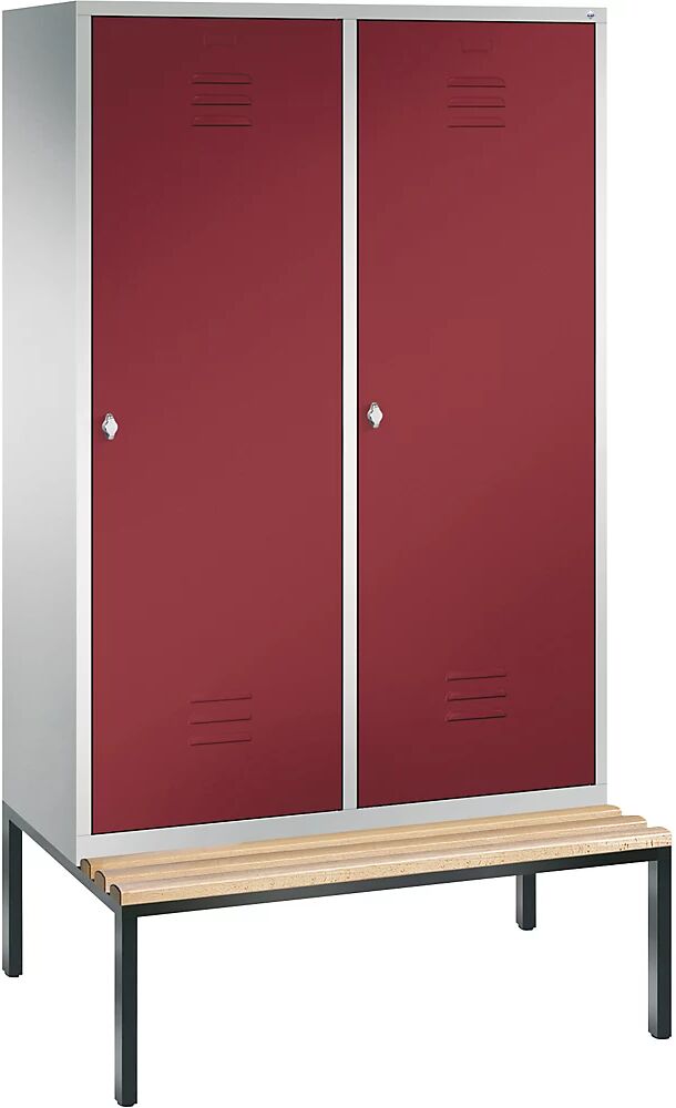 C+P CLASSIC Garderobenschrank mit untergebauter Sitzbank, Tür über 2 Abteile 4 Abteile, Abteilbreite 300 mm lichtgrau / rubinrot