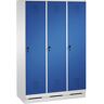 C+P EVOLO Garderobenschrank, mit Sockel, 3 Abteile, Abteilbreite 400 mm, lichtgrau / enzianblau