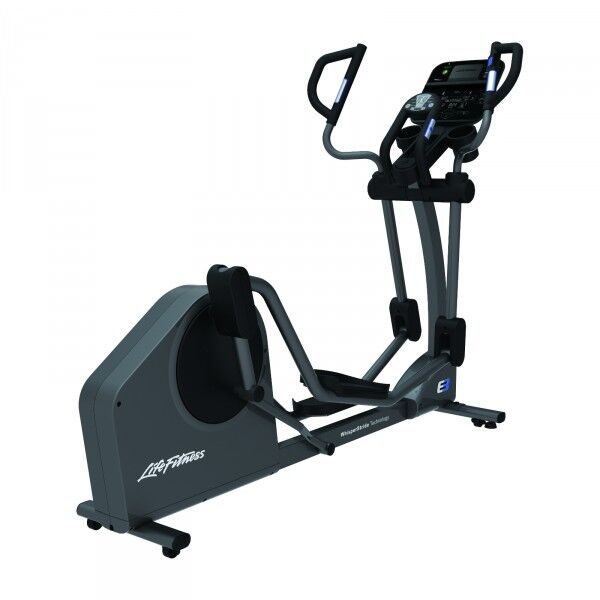 Life Fitness Crosstrainer E3 Track Connect englische Konsole