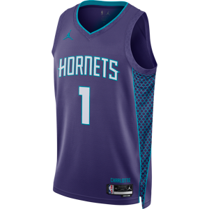 Charlotte Hornets Statement Edition Jordan Dri-FIT NBA Swingman Trikot für Herren - Lila - M