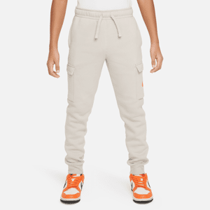 Nike Sportswear Fleece-Cargohose mit Grafik für ältere Kinder (Jungen) - Grau - XS