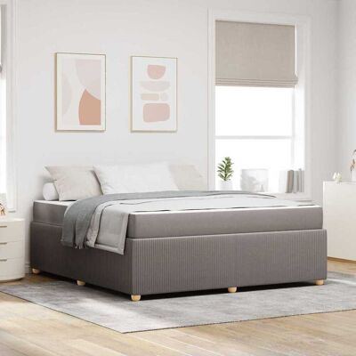 vidaXL Bettrahmen mit Matratze Taupe 180 x 200 cm Stoff - Taupe vidaXL Bettrahmen mit Matratze Taupe 180 x 200 cm Stoff - Taupe