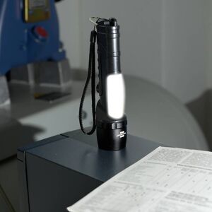 Brennenstuhl LED-Taschenlampe LuxPremium LED-Flashlight THL 300