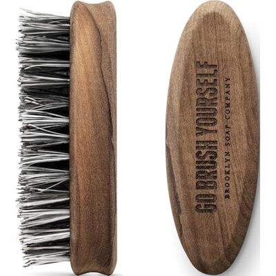 Brooklyn Soap Company Bartbürste · · Bürste mit veganen Borsten für die tägliche Bartpflege von 3-Tage-Bart oder Vollbart · Beard Brush als Geschenk für Männer und für die Reise ✓ Brooklyn Soap Company Bartbürste · · Bürste mit veganen Borsten für die tägliche Bartpflege von 3-Tage-Bart oder Vollbart · Beard Brush als Geschenk für Männer und für die Reise ✓