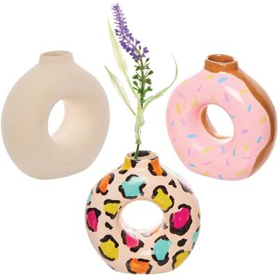 Baker Ross FX702 keramische Donut Vasen 3er-Pack, Keramik Rohlinge zum Malen und Dekorieren Baker Ross FX702 keramische Donut Vasen 3er-Pack, Keramik Rohlinge zum Malen und Dekorieren
