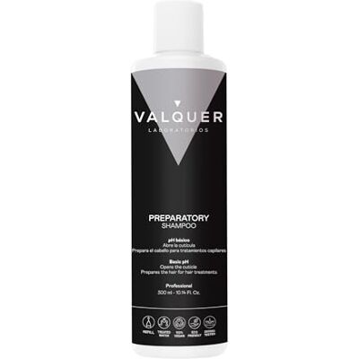 Valquer Laboratorios Valquer Treatment Preparation Shampoo. Tiefenreinigung, die Rückstände entfernt und die Schuppenschicht öffnet, wodurch die Wirksamkeit von Haarbehandlungen gesteigert wird. Basischer pH-Wert. 300 ml Valquer Laboratorios Valquer Treatment Preparation Shampoo. Tiefenreinigung, die Rückstände entfernt und die Schuppenschicht öffnet, wodurch die Wirksamkeit von Haarbehandlungen gesteigert wird. Basischer pH-Wert. 300 ml