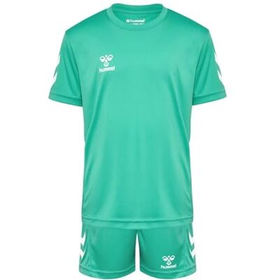hummel Logo Set Trainingsanzug Kinder Trikot Sportanzug für Jungen und Mädchen Training & Fußball Set mit Shorts und T-Shirt aus 100% Polyester hummel Logo Set Trainingsanzug Kinder Trikot Sportanzug für Jungen und Mädchen Training & Fußball Set mit Shorts und T-Shirt aus 100% Polyester
