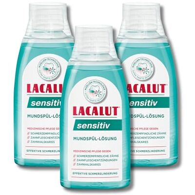 Lacalut Sensitiv Mundspül-Lösung 3er-Pack (3x300ml) Medizinisches Mundwasser Antibakteriell Ohne Alkohol Effektive Schmerzlinderung für schmerzempfindliche Zähne & Zahnfleischentzündungen Lacalut Sensitiv Mundspül-Lösung 3er-Pack (3x300ml) Medizinisches Mundwasser Antibakteriell Ohne Alkohol Effektive Schmerzlinderung für schmerzempfindliche Zähne & Zahnfleischentzündungen