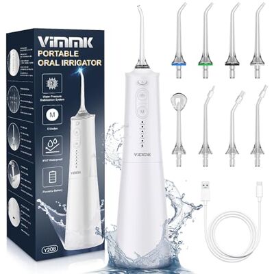 Vimmk Munddusche Kabellos, Elektrische Zahnreiniger Water Flosser 5 Modi & 8 Düsen, Tragbare Wasserflosser 300ML Zahndusche IPX7 Wasserdicht, Oral Munddusche Testsieger für Mundpflege & Reinigung(Weiß) Vimmk Munddusche Kabellos, Elektrische Zahnreiniger Water Flosser 5 Modi & 8 Düsen, Tragbare Wasserflosser 300ML Zahndusche IPX7 Wasserdicht, Oral Munddusche Testsieger für Mundpflege & Reinigung(Weiß)