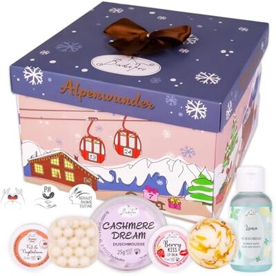 accentra BadeFee Beauty Adventskalender für Frauen "Alpenwunder" 2025, 24 ausgewählte Kosmetikprodukte: Duschmousse, Deocreme, Handcreme uvm. – ohne Silikone, Weihnachtskalender handgemacht in Deutschland accentra BadeFee Beauty Adventskalender für Frauen "Alpenwunder" 2025, 24 ausgewählte Kosmetikprodukte: Duschmousse, Deocreme, Handcreme uvm. – ohne Silikone, Weihnachtskalender handgemacht in Deutschland