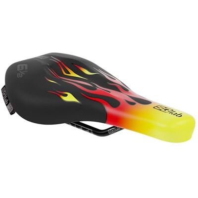SQlab Kinder Fahrradsattel 6½ Ergowave Flames, ergonomischer Kinder Sattel mit Flammenmuster, 9 cm 11 cm SQlab Kinder Fahrradsattel 6½ Ergowave Flames, ergonomischer Kinder Sattel mit Flammenmuster, 9 cm 11 cm