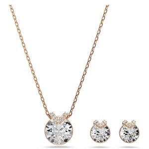 Swarovski Bella V Set, Weißes und Rosé-vergoldetes Set aus Halskette und Ohrringen mit Klaren Kristallen im Rundschliff und Klarem Kristallpavé, Länge Kette: 38-43 cm, Größe Ohrringe: 1 x 0.8 cm Swarovski Bella V Set, Weißes und Rosé-vergoldetes Set aus Halskette und Ohrringen mit Klaren Kristallen im Rundschliff und Klarem Kristallpavé, Länge Kette: 38-43 cm, Größe Ohrringe: 1 x 0.8 cm