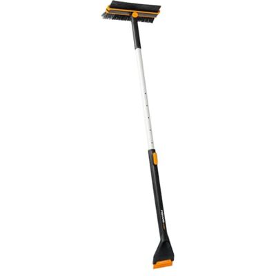 Fiskars X-Series Teleskop-Auto-Schneebürste und -Eiskratzer Fiskars X-Series Teleskop-Auto-Schneebürste und -Eiskratzer