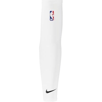NIKE Shooter Sleeve 2.0 NBA – Basketball Arm Sleeve – Kompressions Arm Sleeve für Shooting & Training, White/Black, S/M NIKE Shooter Sleeve 2.0 NBA – Basketball Arm Sleeve – Kompressions Arm Sleeve für Shooting & Training, White/Black, S/M