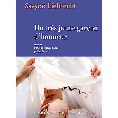 Savyon Liebrecht - Un très jeune garçon d'honneur - Preis vom 17.06.2026 05:34:31 h Savyon Liebrecht - Un très jeune garçon d'honneur - Preis vom 17.06.2026 05:34:31 h