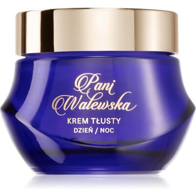 Pani Walewska Classic Glättende Tages- und Nachtcreme für Damen 50 ml Pani Walewska Classic Glättende Tages- und Nachtcreme für Damen 50 ml