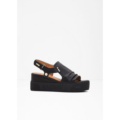 bonprix Mustang Plateau-Sandalen mit Nietenschwarz 36Damen bonprix Mustang Plateau-Sandalen mit Nietenschwarz 36Damen