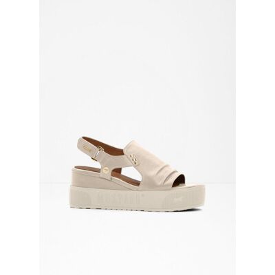 bonprix Mustang Plateau-Sandalen mit Nietenbeige 36Damen bonprix Mustang Plateau-Sandalen mit Nietenbeige 36Damen