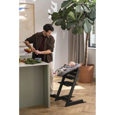 Stokke Bundle Treppenhochstuhl inkl. Newbornset Deep Grey schwarz Stokke Bundle Treppenhochstuhl inkl. Newbornset Deep Grey schwarz