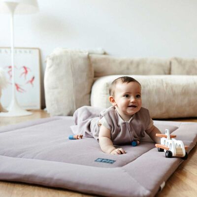 emma & noah Krabbeldecke Mini Piqué 120x120 cm rot emma & noah Krabbeldecke Mini Piqué 120x120 cm rot