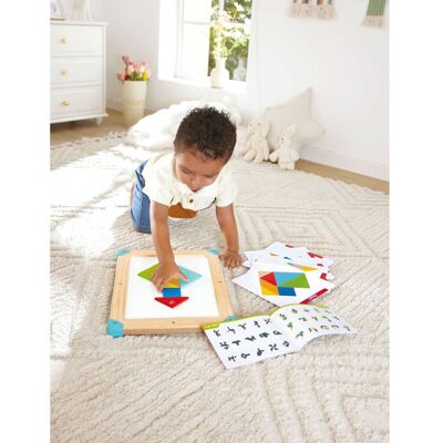 Hape Labyrinth- & Tangram-Tafel Weltraum mehrfarbig Hape Labyrinth- & Tangram-Tafel Weltraum mehrfarbig