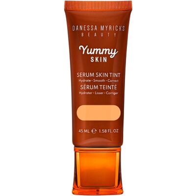 Danessa Myricks Beauty Yummy Skin Serum Tint - Heller Hautton mit goldenen Untertönen - Hautserum-Foundation Danessa Myricks Beauty Yummy Skin Serum Tint - Heller Hautton mit goldenen Untertönen - Hautserum-Foundation
