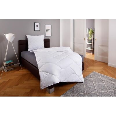 Microfaserbettdecke GOODPRODUCT "Fantasy", weiss (weiß), B:155cm L:220cm, Bezug: 100% Polyester. Füllung: 100% Polyester, Bettdecken, Microfaserbettdecke, Bettdecken, in 3 Bezugsqualitäten für Sommer, Winter Microfaserbettdecke GOODPRODUCT "Fantasy", weiss (weiß), B:155cm L:220cm, Bezug: 100% Polyester. Füllung: 100% Polyester, Bettdecken, Microfaserbettdecke, Bettdecken, in 3 Bezugsqualitäten für Sommer, Winter
