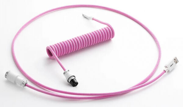 CableMod Pro Coiled Keyboard Cable USB-C zu USB Typ A, Strawberry Cream - 150cm