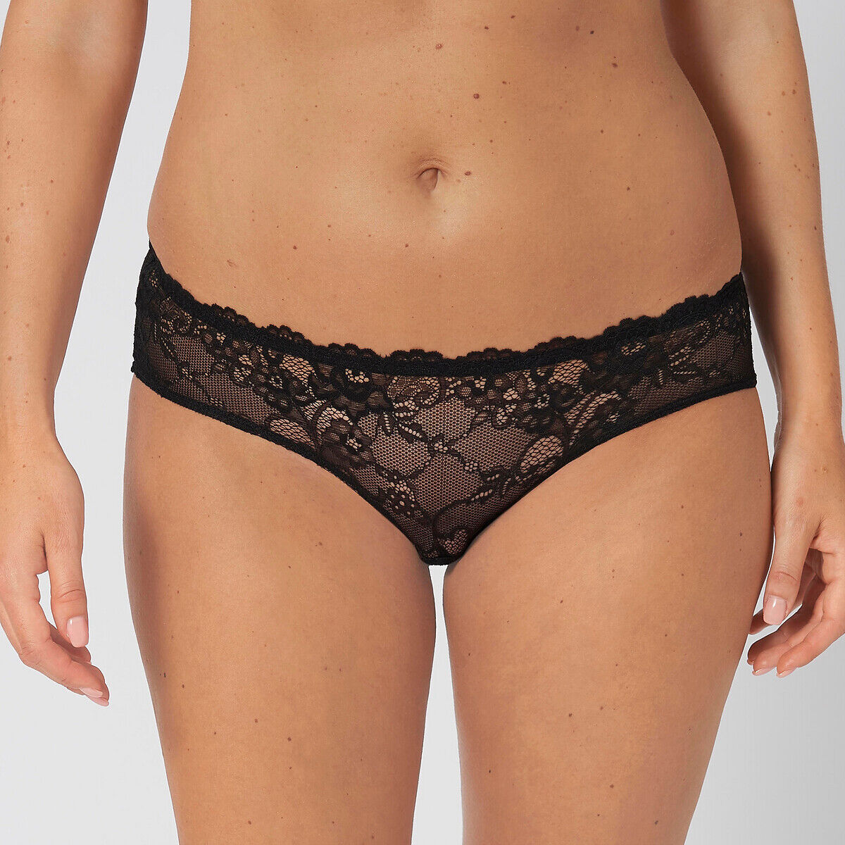 TRIUMPH Shorty Tempting Lace SCHWARZ