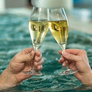 Geschenkidee Day Spa & Prosecco im Herzen von Freiburg (für 2 Personen)