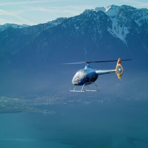 Geschenkidee Helikopter selber fliegen in Bex - 20 Minuten (für 1 Person)