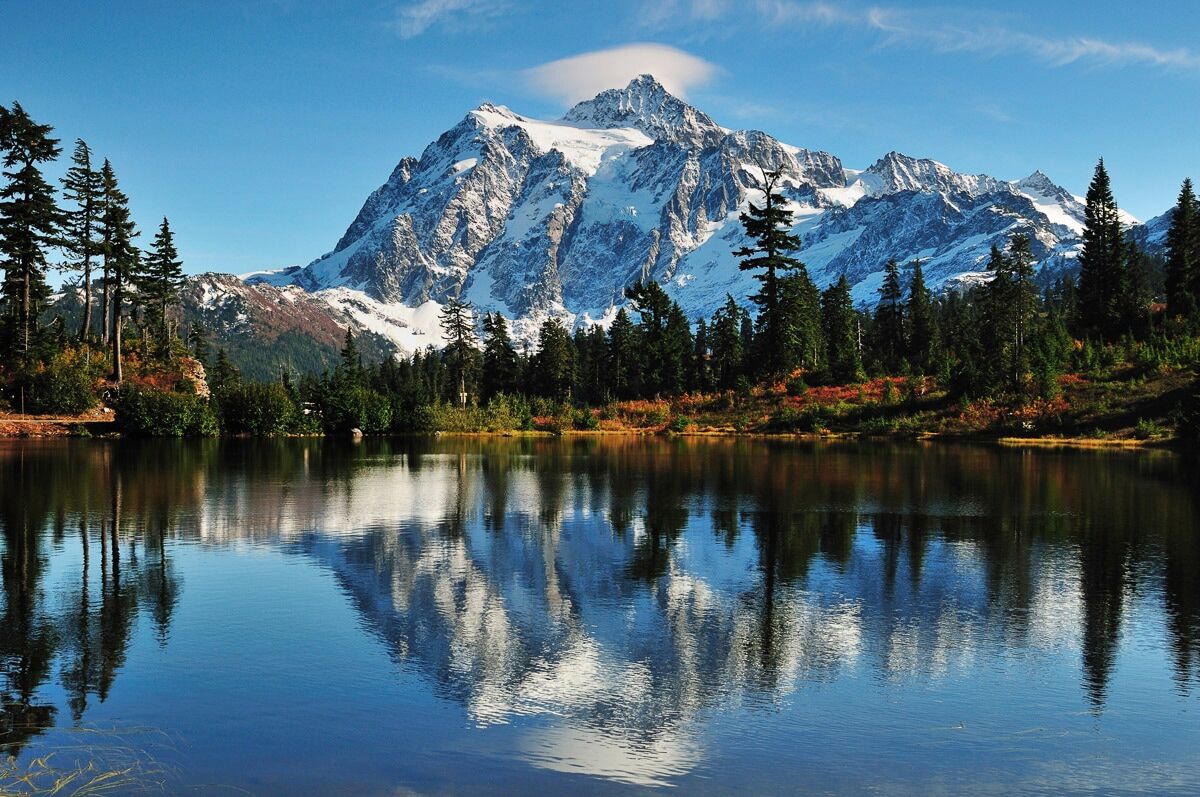 Papermoon Fototapete »Berg Shuksan«, Vliestapete, hochwertiger Digitaldruck bunt