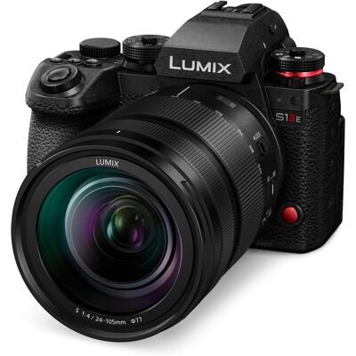 Panasonic Lumix S1IIE + Lumix S 24-105mm f/4.0 Macro OIS Panasonic Lumix S1IIE + Lumix S 24-105mm f/4.0 Macro OIS