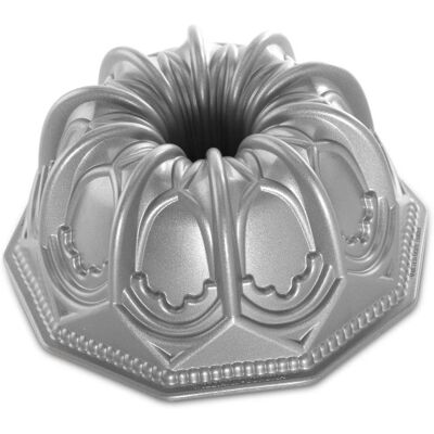 Nordic Ware Klenutá Katedrála Bundt Forma Nordic Ware Klenutá Katedrála Bundt Forma