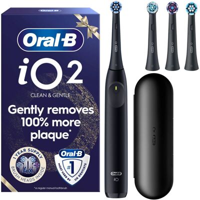 Oral-B iO 2 + 4 Kartáčkové Hlavice Oral-B iO 2 + 4 Kartáčkové Hlavice