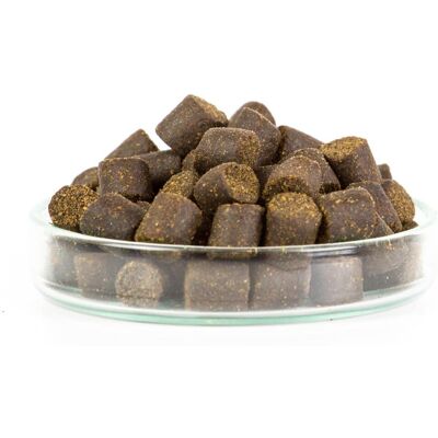 Mikbaits Pelety Combo Pstruží granule 2,5 kg, 8 mm + lososový olej 100 ml Mikbaits Pelety Combo Pstruží granule 2,5 kg, 8 mm + lososový olej 100 ml